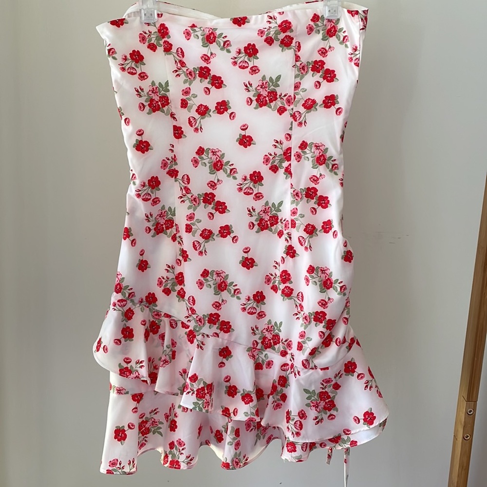 BNWTâ¨TIGER MIST. floral strapless mini dress - Picture 9 of 16
